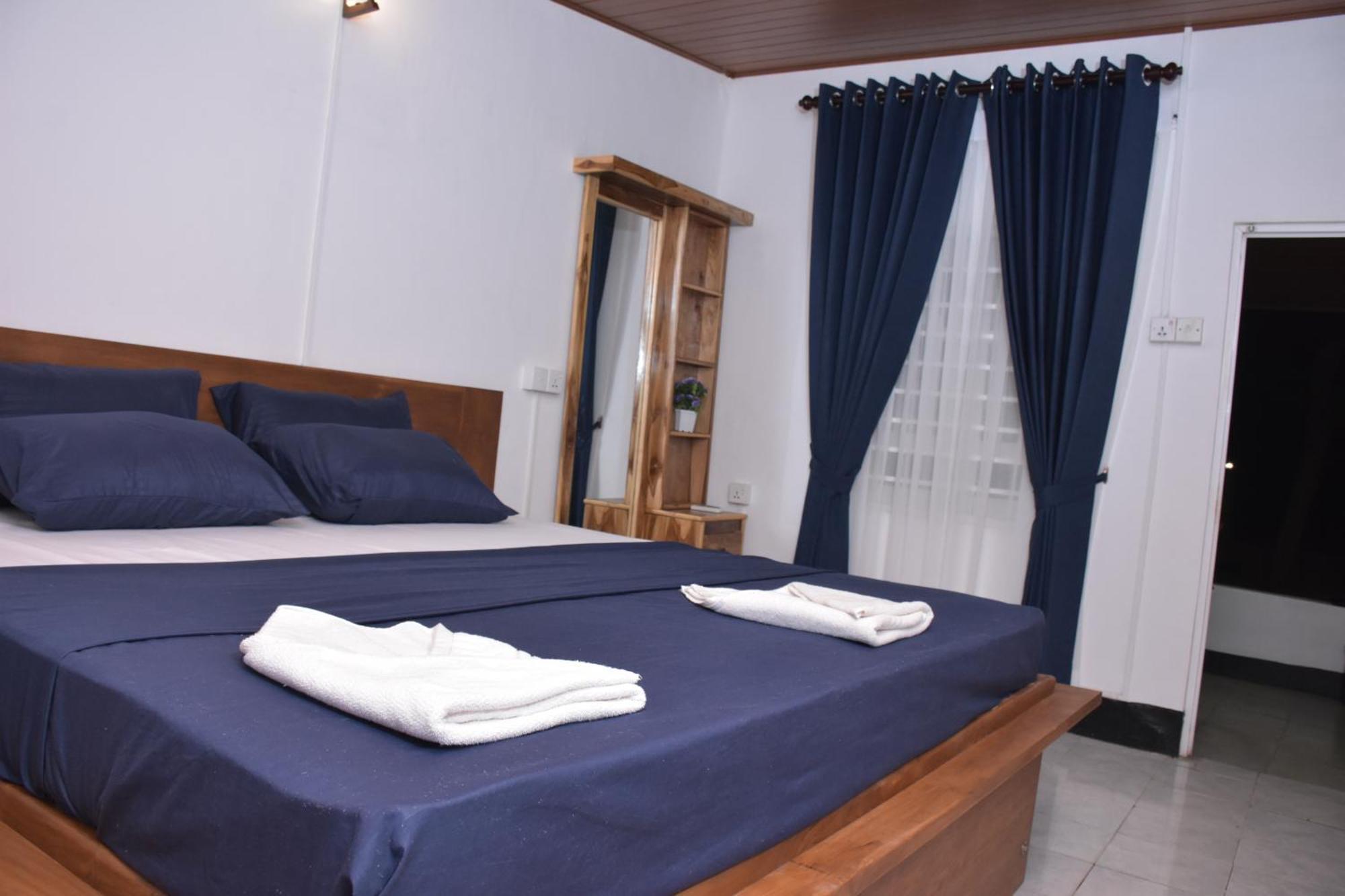 French Garden Regish Guest House ตรินโคมาลี ภายนอก รูปภาพ
