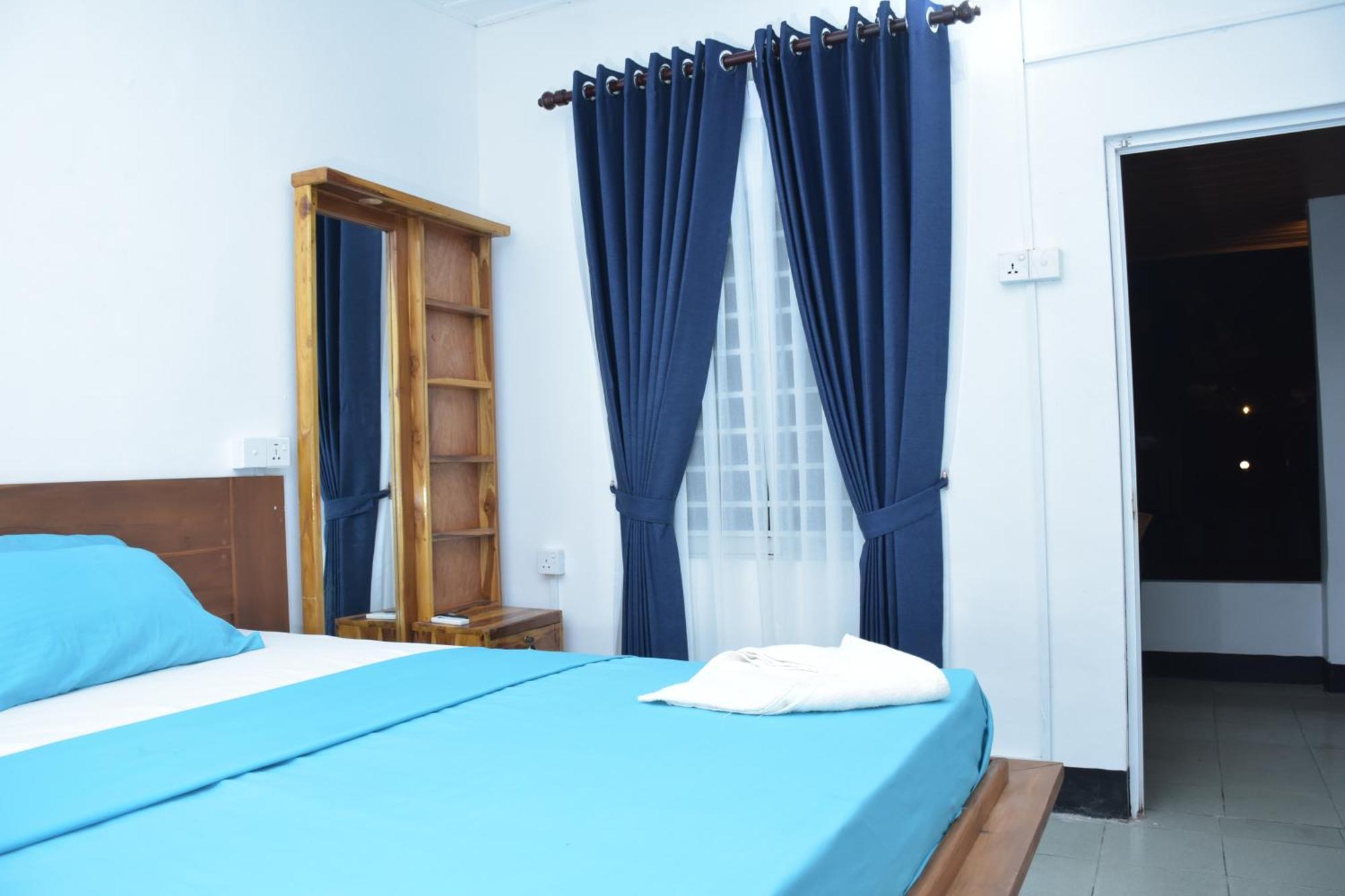 French Garden Regish Guest House ตรินโคมาลี ภายนอก รูปภาพ