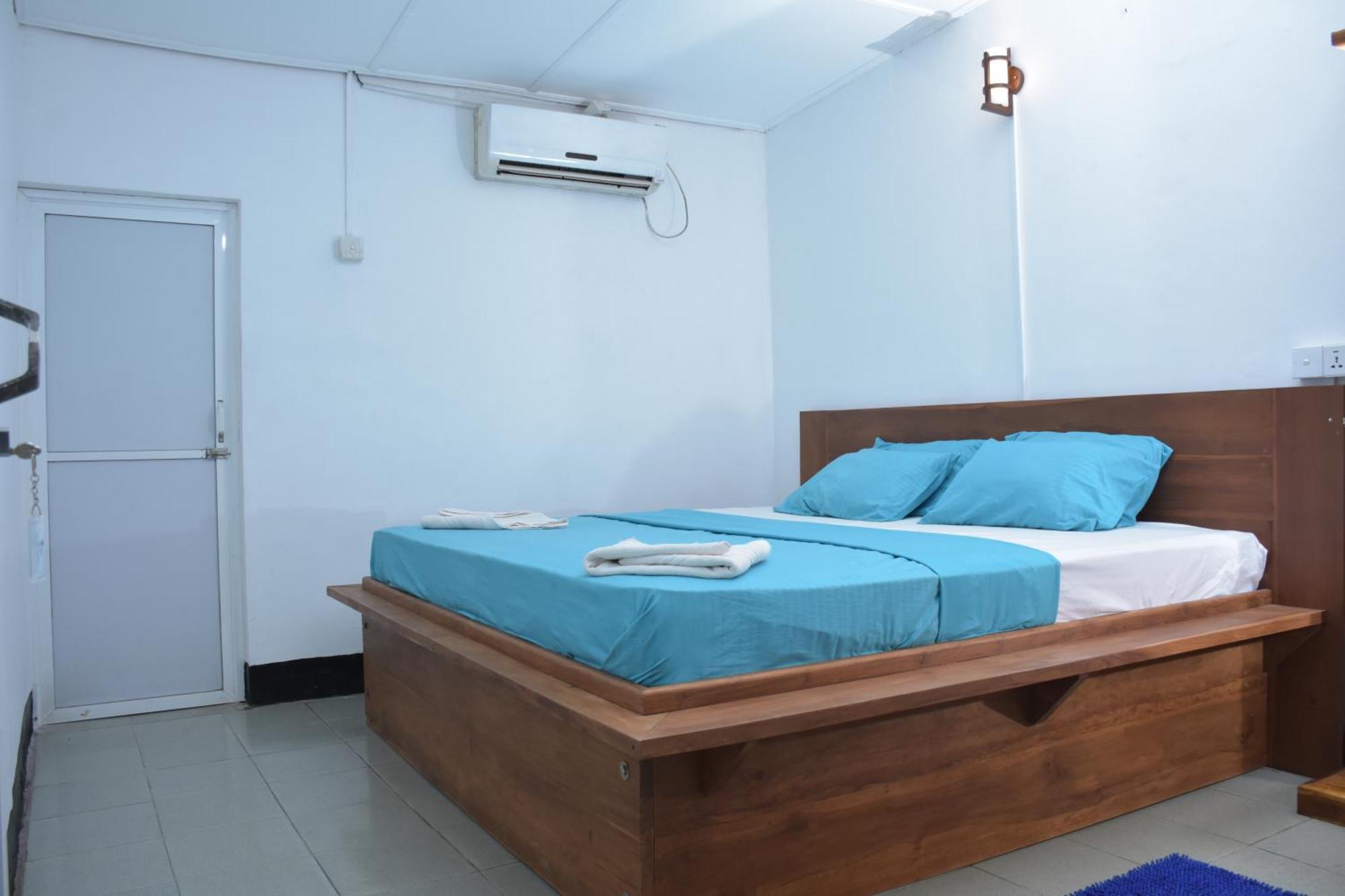 French Garden Regish Guest House ตรินโคมาลี ภายนอก รูปภาพ