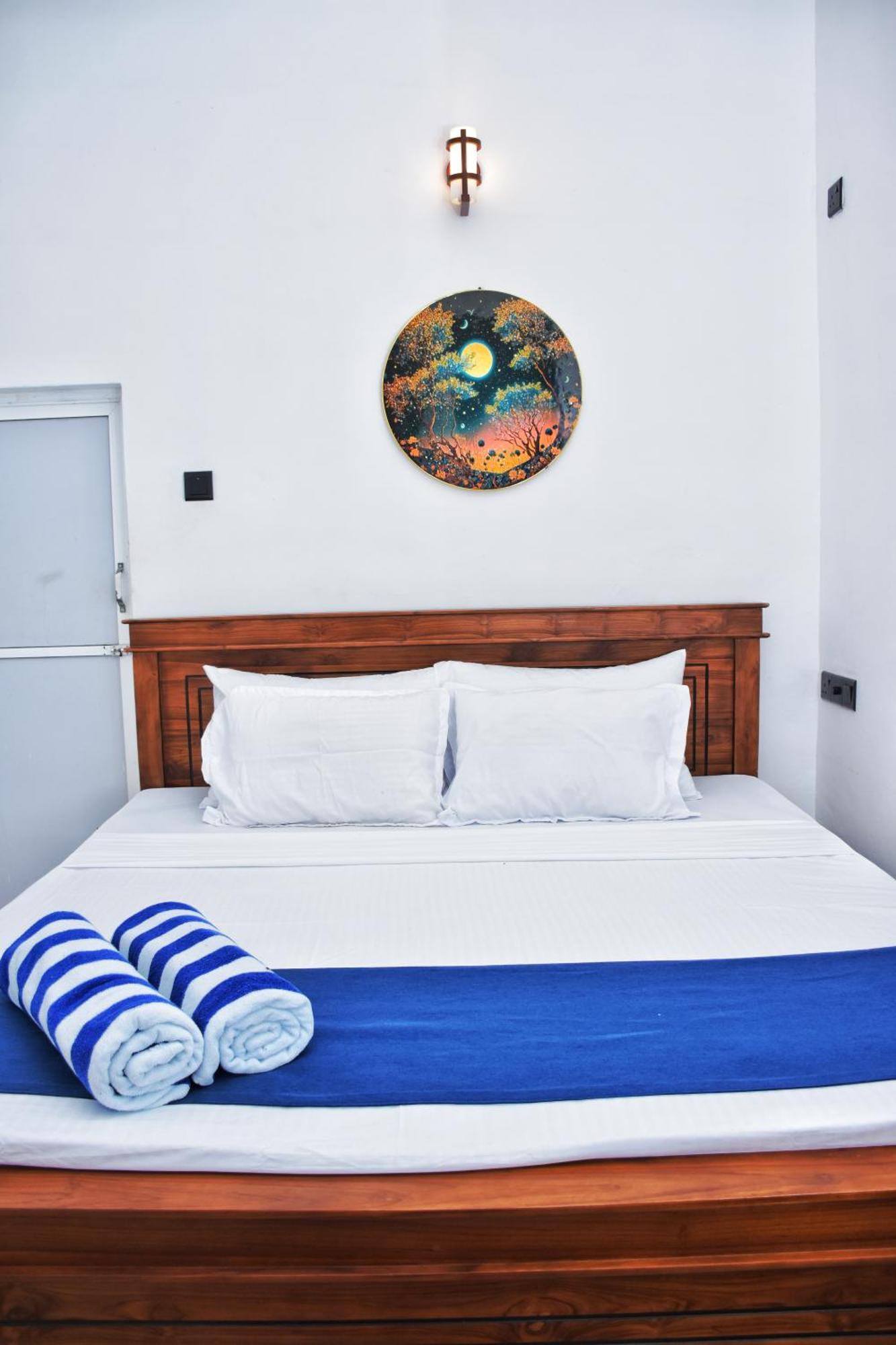 French Garden Regish Guest House ตรินโคมาลี ภายนอก รูปภาพ