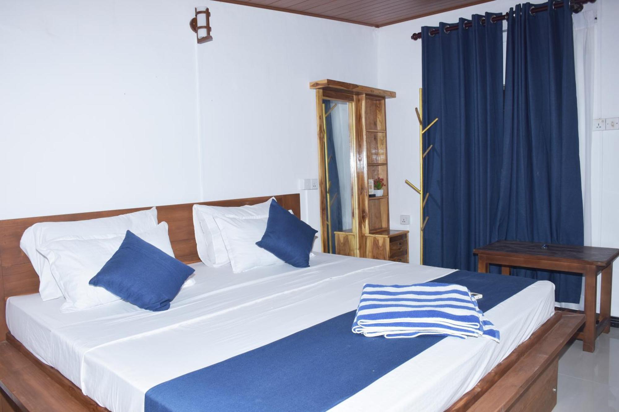 French Garden Regish Guest House ตรินโคมาลี ภายนอก รูปภาพ